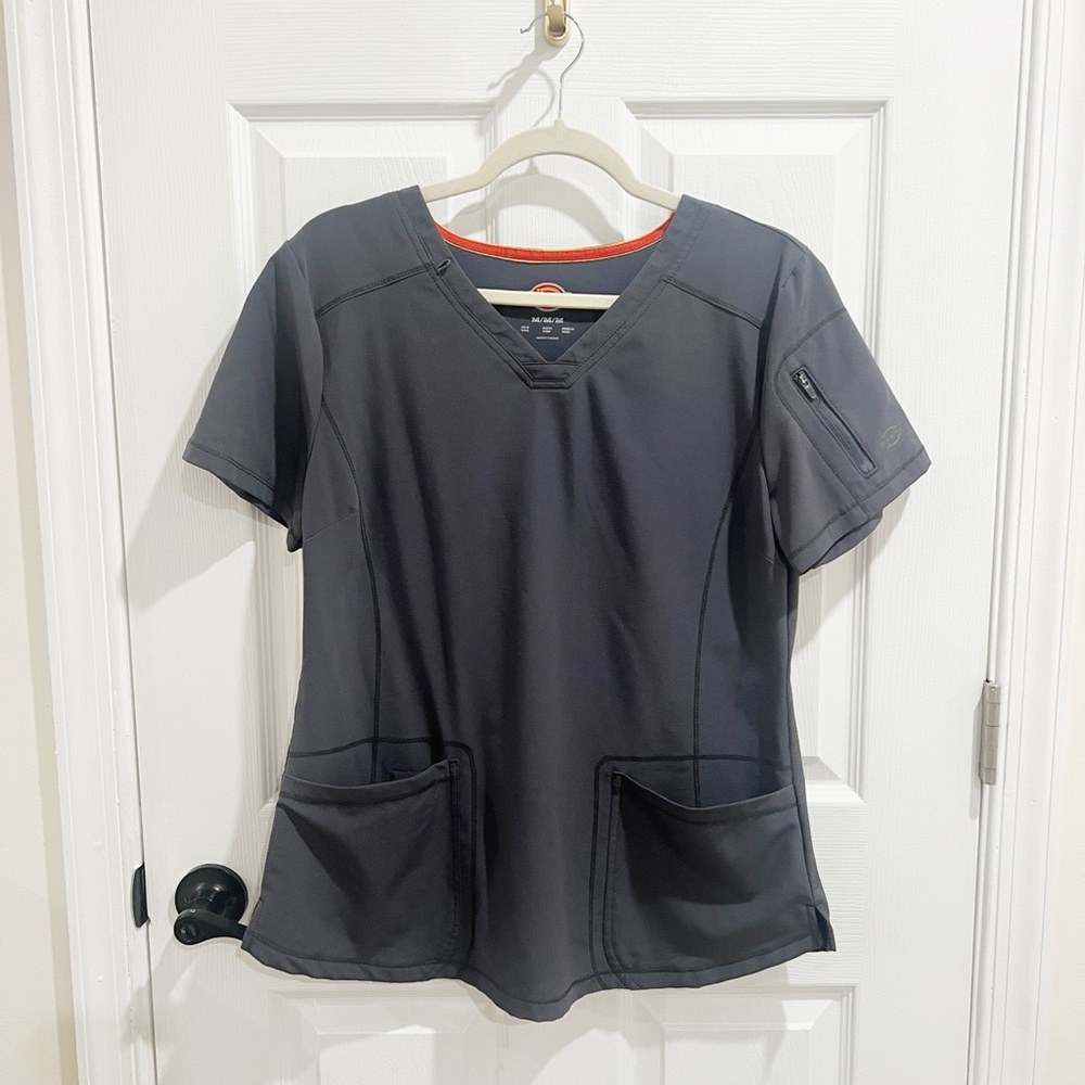 Dickies Gray Nurse/Medical Professional Scrub Set – Size M Top & S Pants